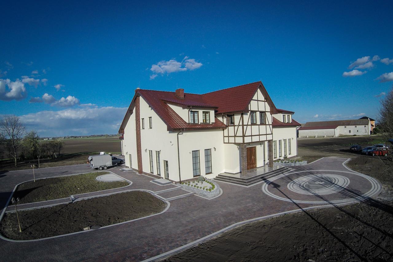 Hotel Gosciniec Pod Mlynem Inowrocław Exterior foto